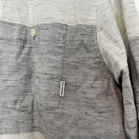 Quicksilver Button Down Shirt Men's Large - Picture 3 of 5